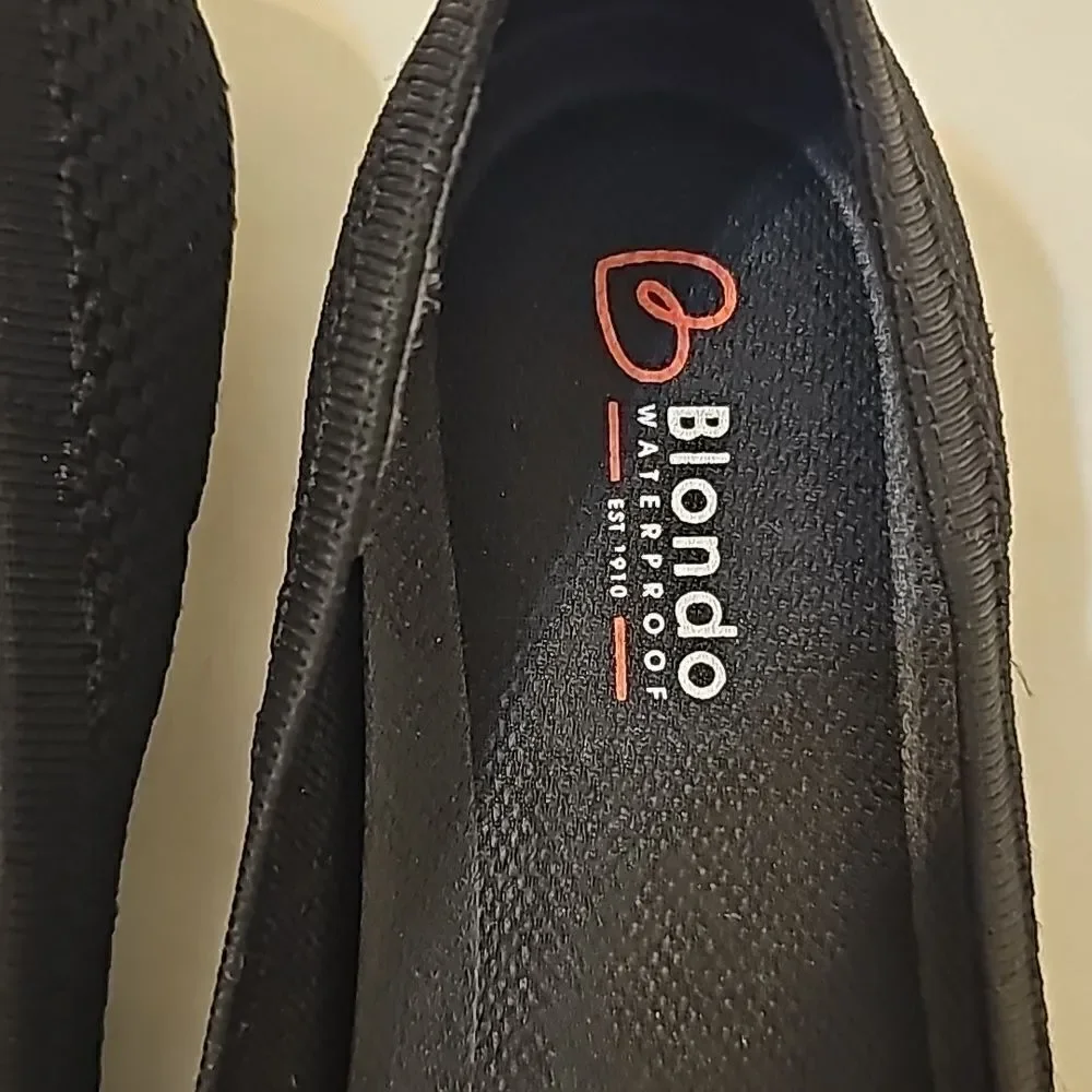 Blondo waterproof ballet flats, like new, black 9